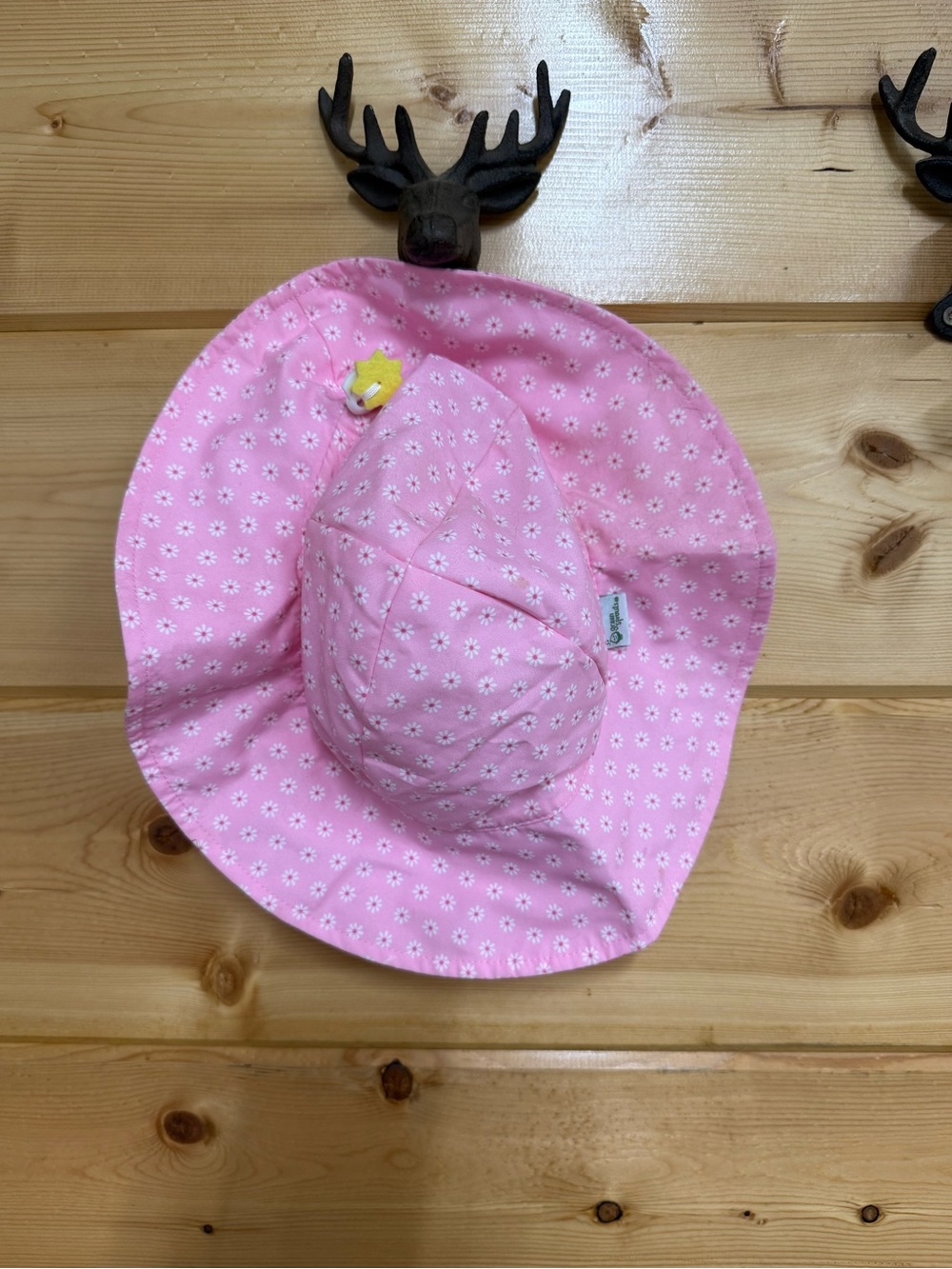 Girls' Pink Daisy Sun Hat with Yellow Flower Accent